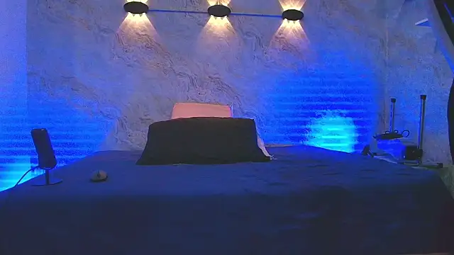 abbyrouss  online show from 10/17/25, 03:10