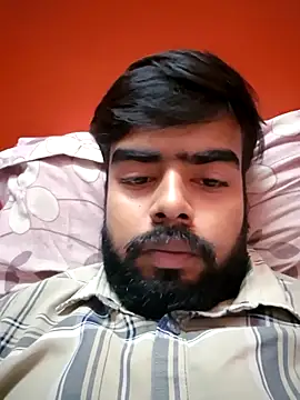 soniriyaa010101 online show from 10/28/25, 06:54