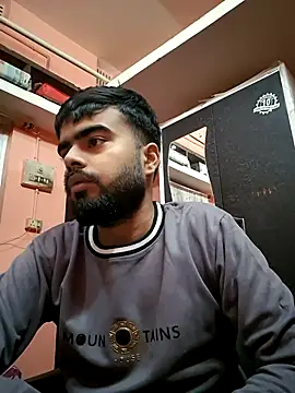 soniriyaa010101 online show from 11/30/25, 10:19