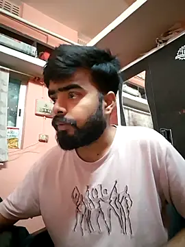 soniriyaa010101 online show from 12/18/25, 02:45