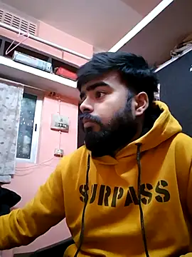 soniriyaa010101 online show from 12/21/25, 10:44