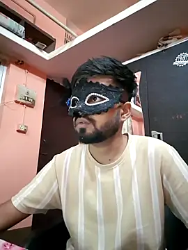 soniriyaa010101 online show from 03/15/26, 11:05