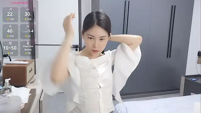 luckckcj online show from 10/17/25, 04:59