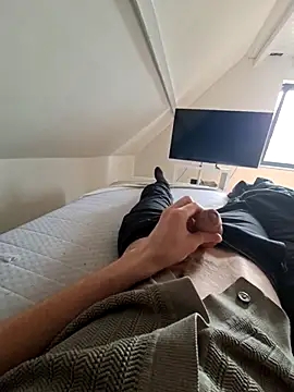 yannickpoma online show from 04/17/26, 01:47