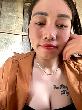 chipp-bong online show from 11/05/25, 12:54