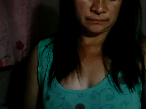 yoursPinayMama1682 online show from 01/17/26, 01:27