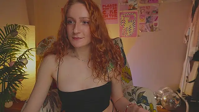 Snapshot of Charming_winky chatting on 11/11/25, 06:19 Charming winky online show from 11/11/25, 06:19