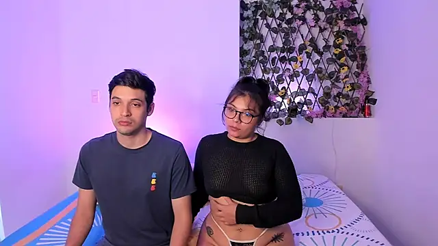 Snapshot of kylietimothee chatting on 09/12/25, 05:57 kylietimothee online show from 09/12/25, 05:57