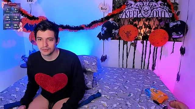 Snapshot of kylietimothee chatting on 10/27/25, 05:39 kylietimothee online show from 10/27/25, 05:39