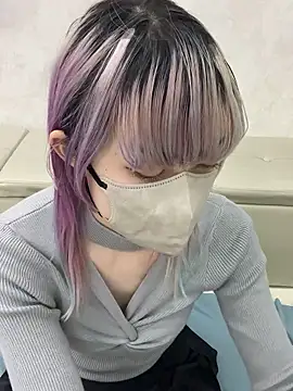 Snapshot of naginagisan chatting on 11/11/25, 09:42 naginagisan online show from 11/11/25, 09:42