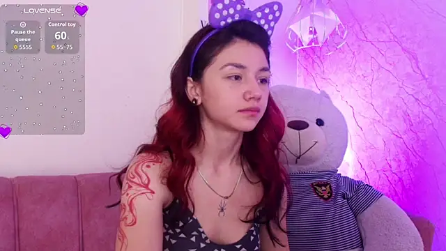 april bennett online show from 10/22/25, 12:16