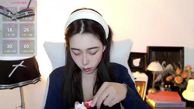 Wfrost0707 online show from 11/28/25, 07:44