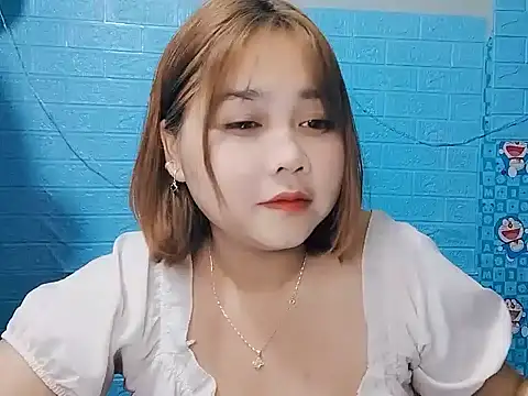 Snapshot of Nhan7868 chatting on 09/28/25, 02:17 Nhan7868 online show from 09/28/25, 02:17