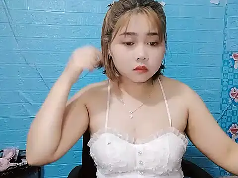 Snapshot of Nhan7868 chatting on 10/04/25, 02:09 Nhan7868 online show from 10/04/25, 02:09