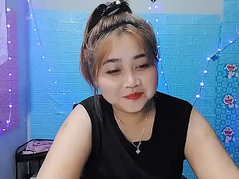 Snapshot of Nhan7868 chatting on 10/07/25, 04:04 Nhan7868 online show from 10/07/25, 04:04