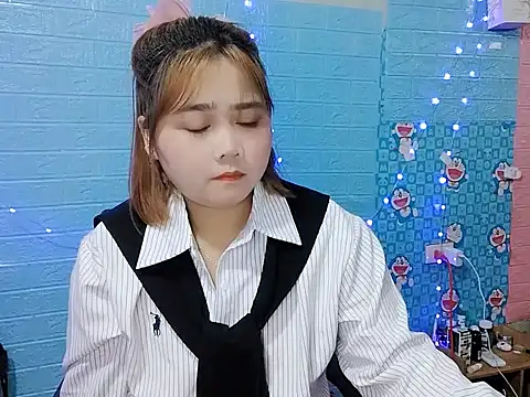 Snapshot of Nhan7868 chatting on 10/22/25, 01:55 Nhan7868 online show from 10/22/25, 01:55