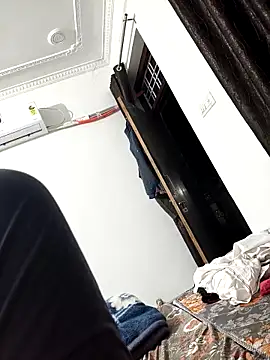 Chanderi19 online show from 02/28/26, 04:08