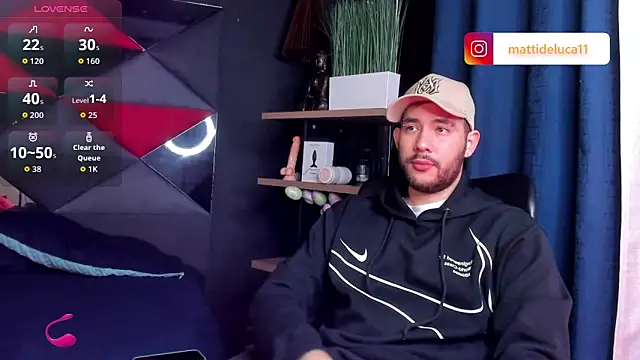 Snapshot of matti_de_lucaa chatting on 11/02/25, 04:31 matti de lucaa online show from 11/02/25, 04:31