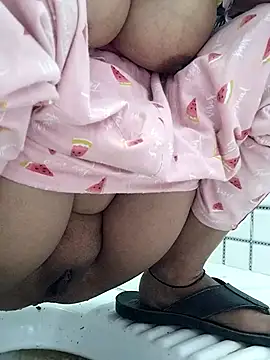 Hot-Pooja25 online show from 04/12/26, 05:34