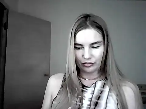Zeriellee online show from 05/12/26, 12:02