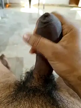 Snapshot of ram5552 chatting on 11/10/25, 02:21 ram5552 online show from 11/10/25, 02:21