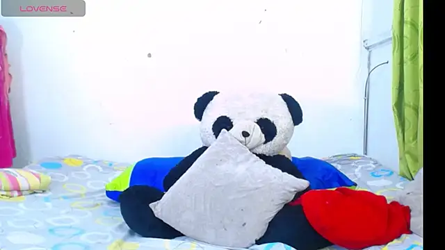 Snapshot of Gracce-Smith chatting on 11/05/25, 07:47 Gracce-Smith online show from 11/05/25, 07:47