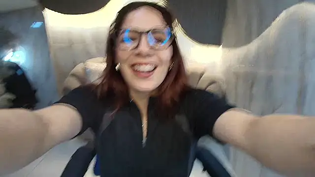 nadia r  online show from 07/21/26, 08:00