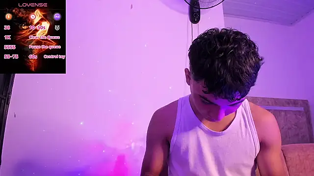 Snapshot of Austin_Cardieff_ chatting on 09/26/25, 03:10 Austin Cardieff online show from 09/26/25, 03:10