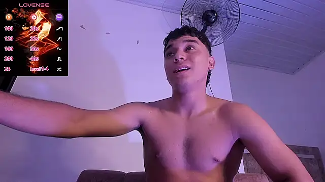 Snapshot of Austin_Cardieff_ chatting on 10/14/25, 08:53 Austin Cardieff online show from 10/14/25, 08:53