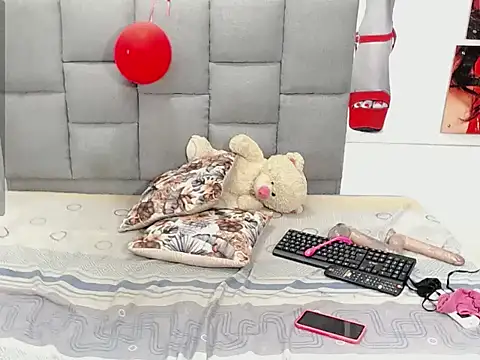 Snapshot of salome33x chatting on 09/30/25, 03:39 salome33x online show from 09/30/25, 03:39