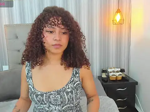 Snapshot of Sofiapassionne chatting on 02/17/26, 06:14 Sofiapassionne online show from 02/17/26, 06:14