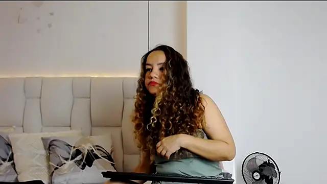 Dulce  Lovee online show from 09/26/25, 11:36