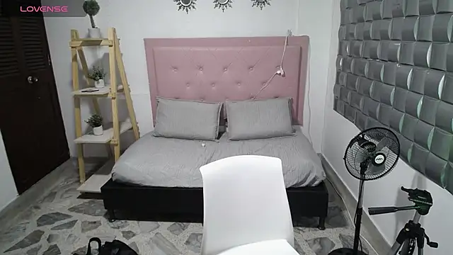 Dulce  Lovee online show from 01/07/26, 12:02