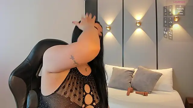 ashly moonn online show from 02/02/26, 12:26