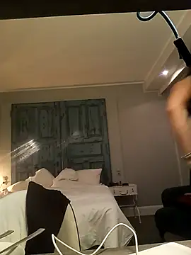 Snapshot of Astrid3 chatting on 10/19/25, 06:08 Astrid3 online show from 10/19/25, 06:08