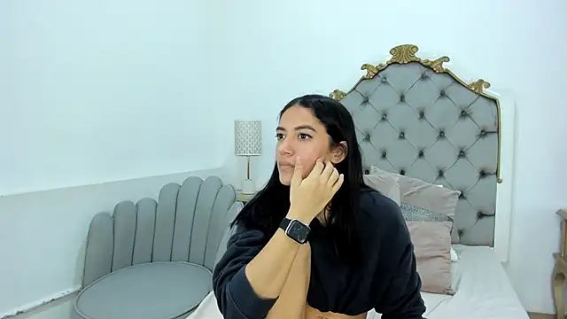 Skylerwhite02 online show from 12/14/25, 08:20