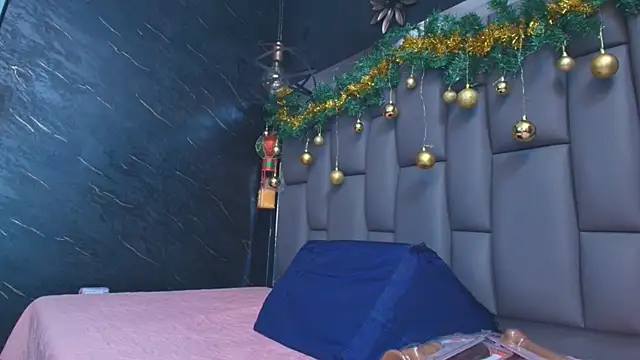 kissme luna online show from 12/20/25, 06:59