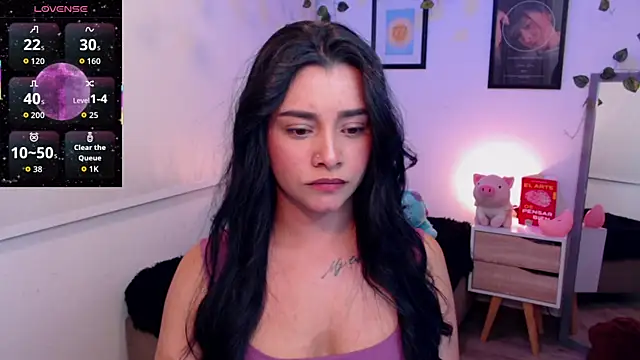 Snapshot of MarilynWhite_ chatting on 10/21/25, 03:07 MarilynWhite online show from 10/21/25, 03:07