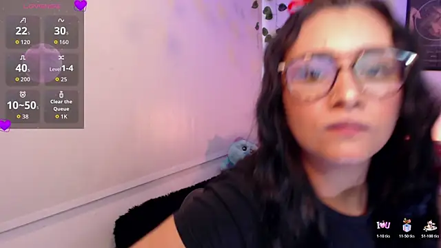 Snapshot of MarilynWhite_ chatting on 10/23/25, 10:30 MarilynWhite online show from 10/23/25, 10:30