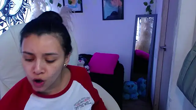 Snapshot of MarilynWhite_ chatting on 11/11/25, 03:12 MarilynWhite online show from 11/11/25, 03:12