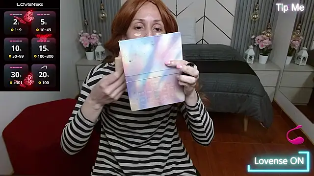 Snapshot of Bom_BomXX chatting on 09/19/25, 09:15 Bom BomXX online show from 09/19/25, 09:15