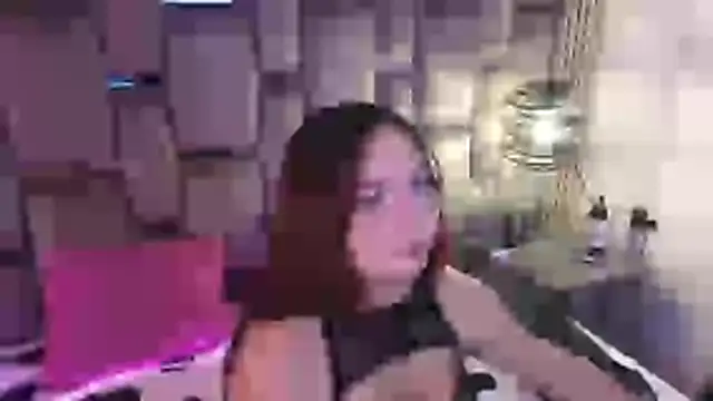 Mia2xsmith online show from 12/14/25, 05:35