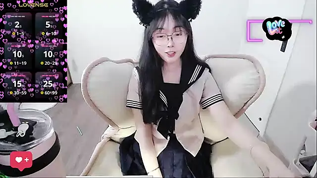 baby-yaya20 online show from 04/04/26, 11:57