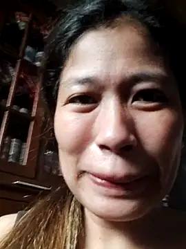 Snapshot of Sweet_Asian25 chatting on 07/15/26, 10:04 Sweet Asian25 online show from 07/15/26, 10:04