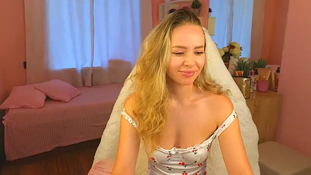 Snapshot of Hloya_Mei chatting on 09/28/25, 01:00 Hloya Mei online show from 09/28/25, 01:00