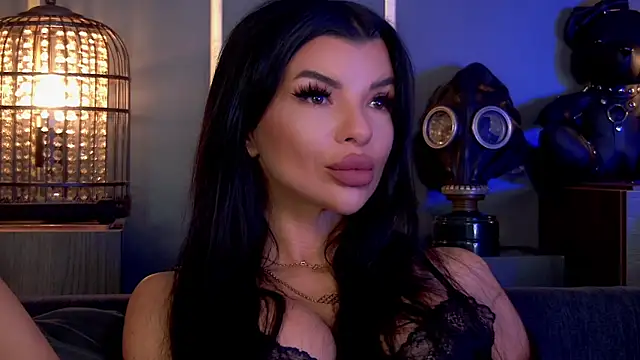 EleniaDevons online show from 10/15/25, 12:05