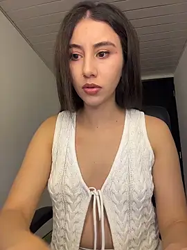 Viithoney online show from 11/23/25, 12:10