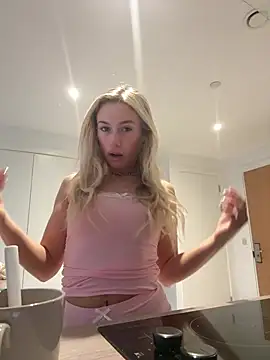 SexySaraxxoo online show from 03/31/26, 08:48