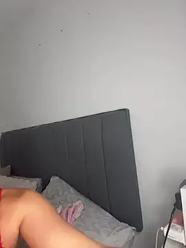 SexySaraxxoo online show from 07/10/26, 10:45