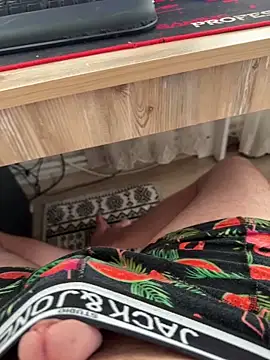 dicksmallll online show from 09/30/25, 01:16